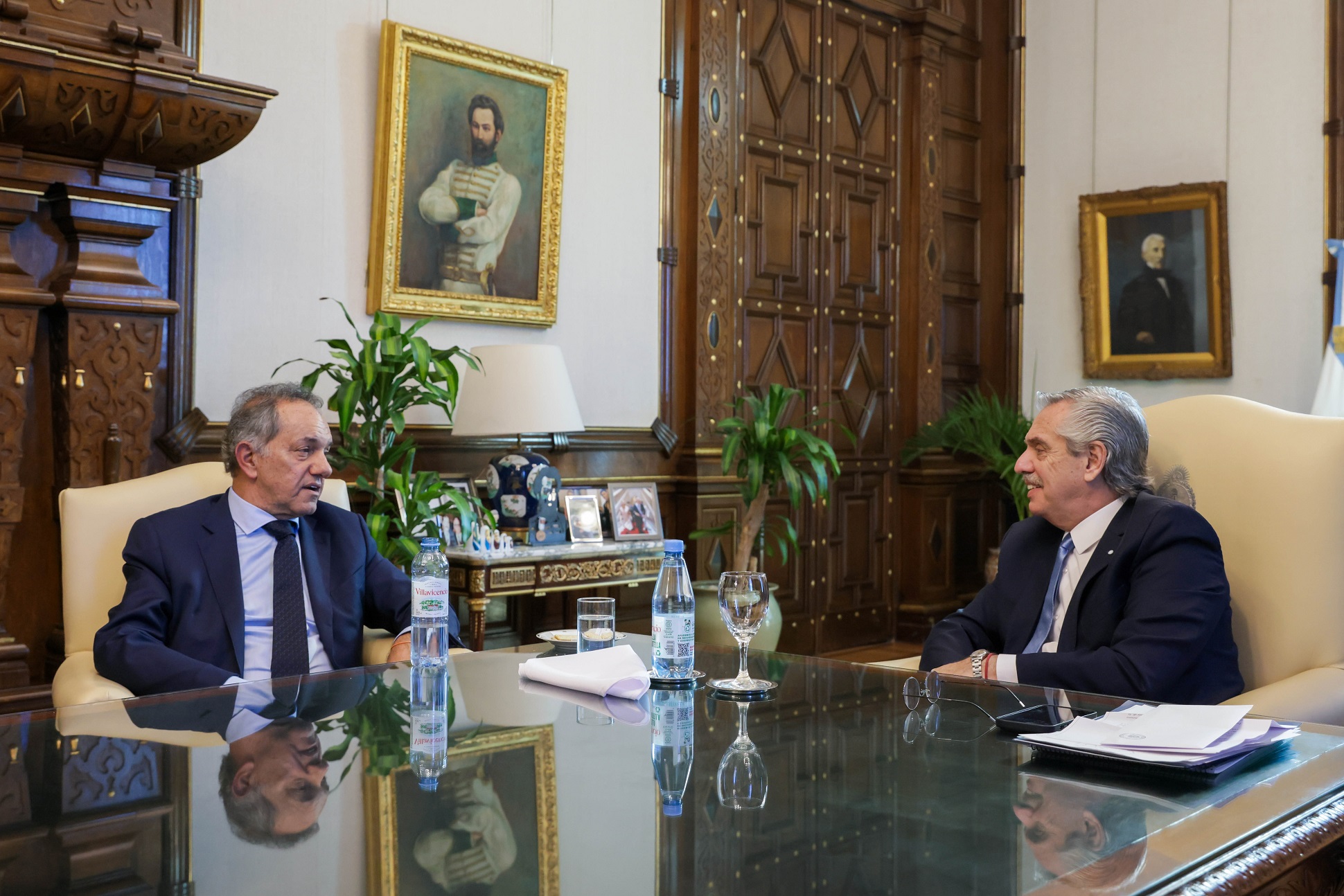 El presidente se reunió con el embajador en Brasil, Daniel Scioli