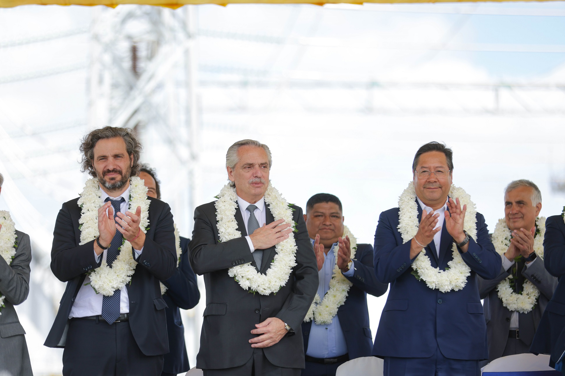 Fernández y Arce inauguraron un electroducto que permitirá mejorar el abastecimiento de energía eléctrica