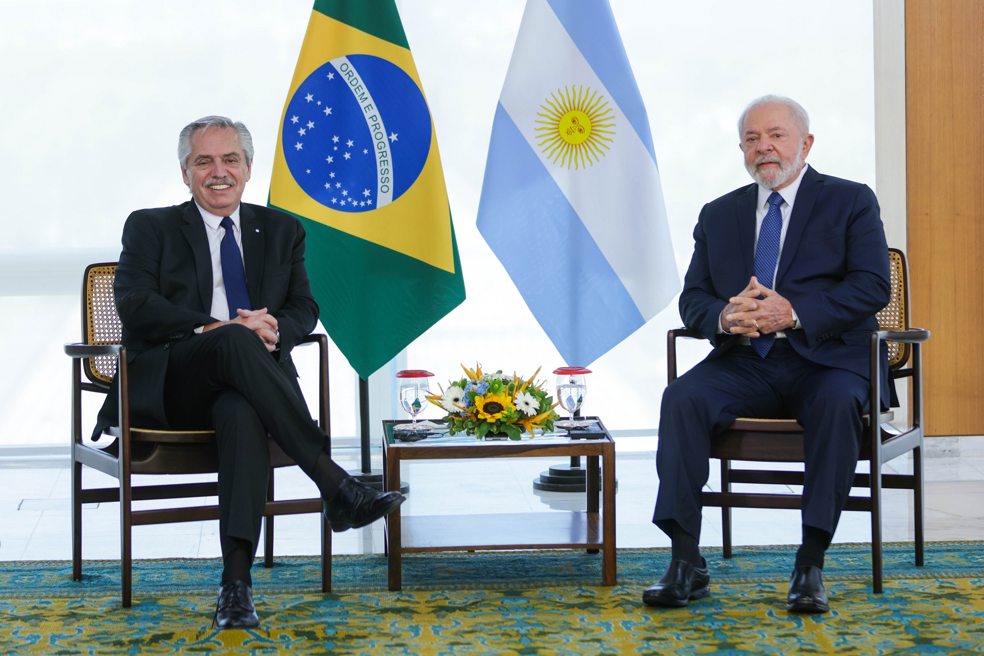 El Presidente llegó al Palacio de Planalto para reunirse con Luiz Inácio Lula da Silva
