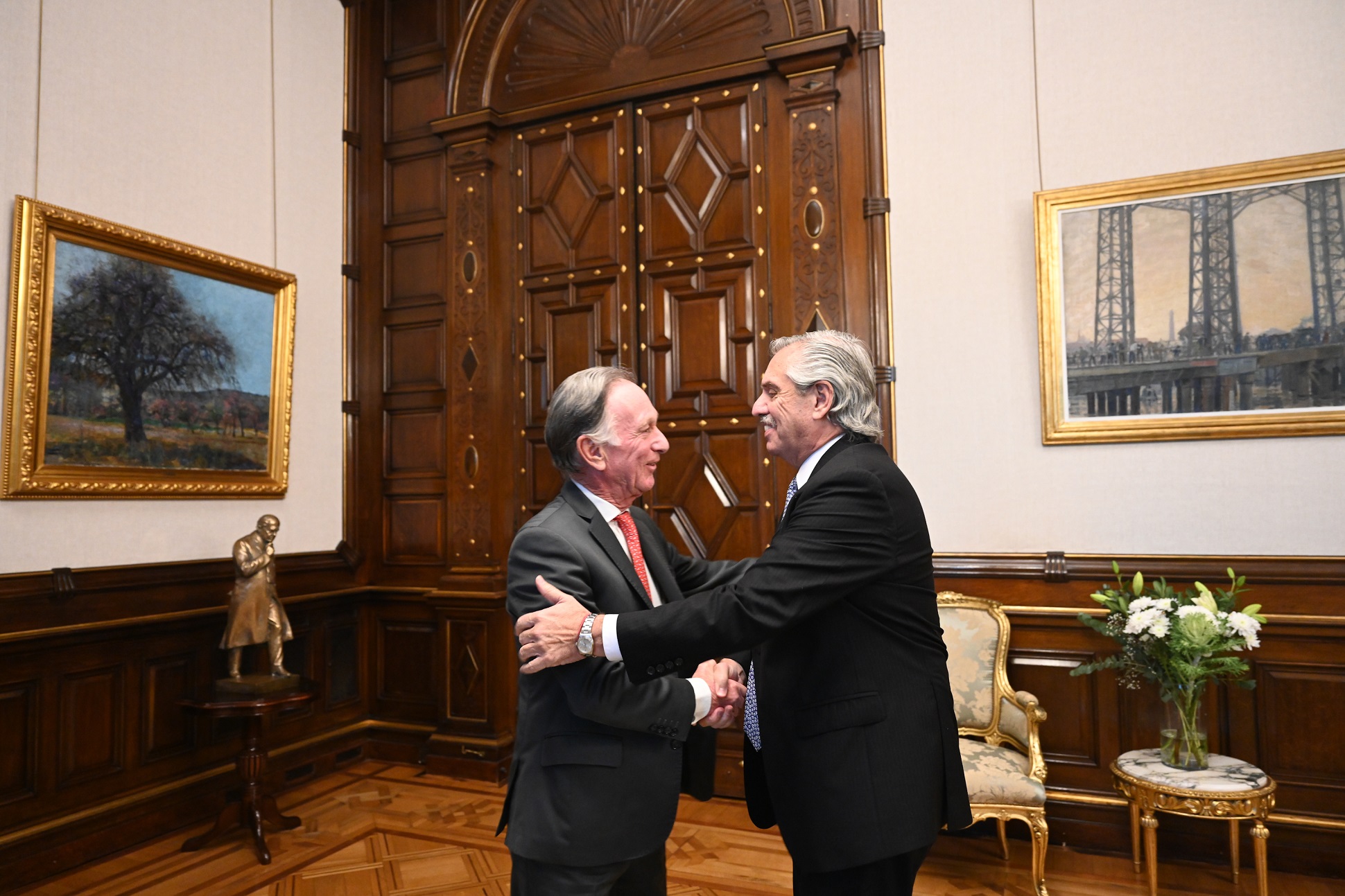 El presidente recibió a directivos de la Cámara Argentina de la Construcción