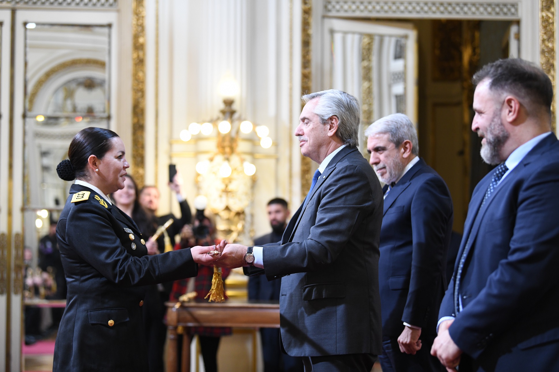 El Presidente encabezó la ceremonia de ascenso de oficiales superiores de las Fuerzas de Seguridad