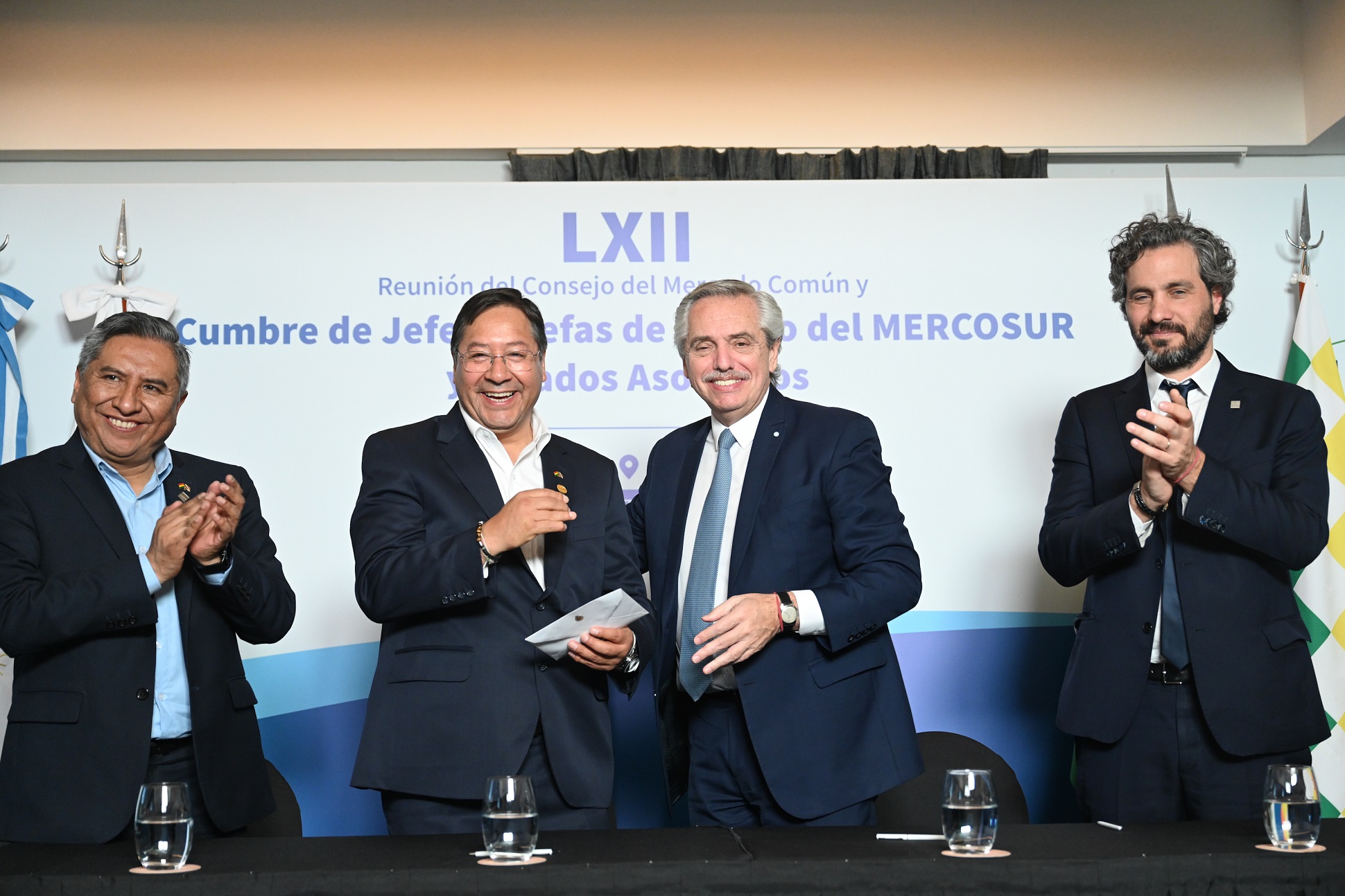 Argentina y Bolivia firmaron tratados de cooperación