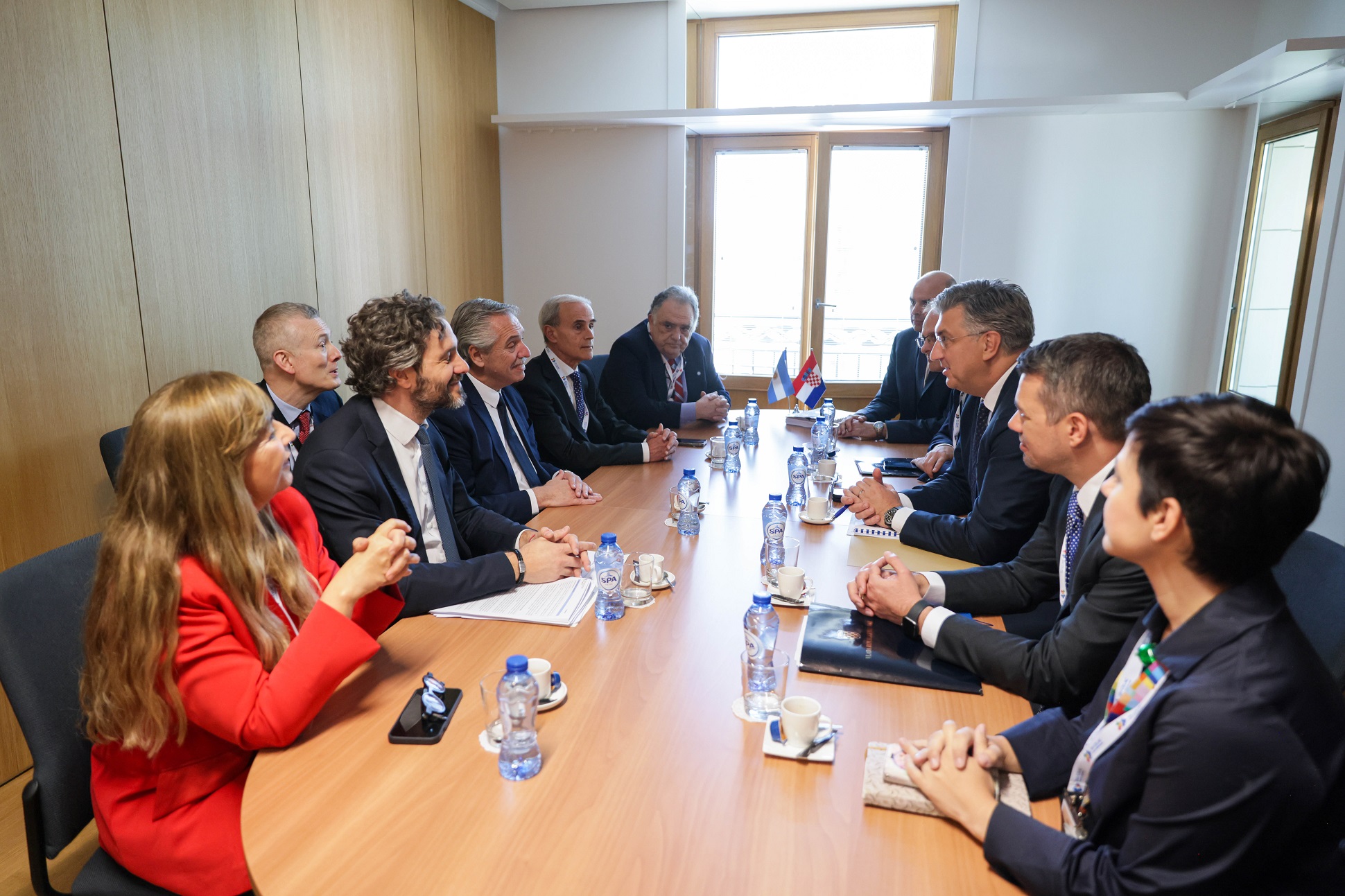 El presidente se reunió con los mandatarios de Bulgaria, Chipre, Croacia, Grecia, Polonia y Portugal