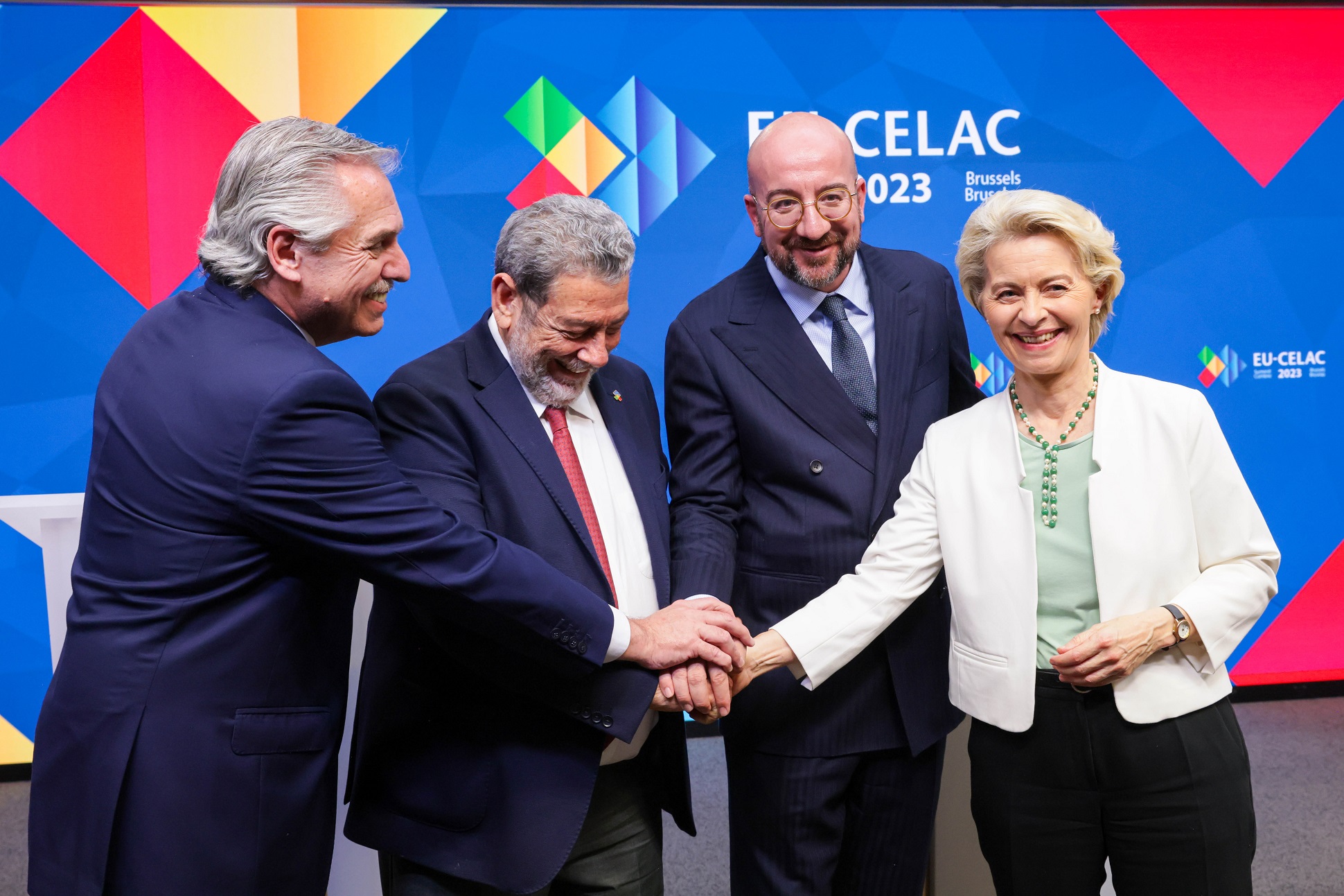 Alberto Fernández: “El objetivo de esta cumbre fue generar vínculos políticos, económicos y culturales entre Europa, América Latina y el Caribe”