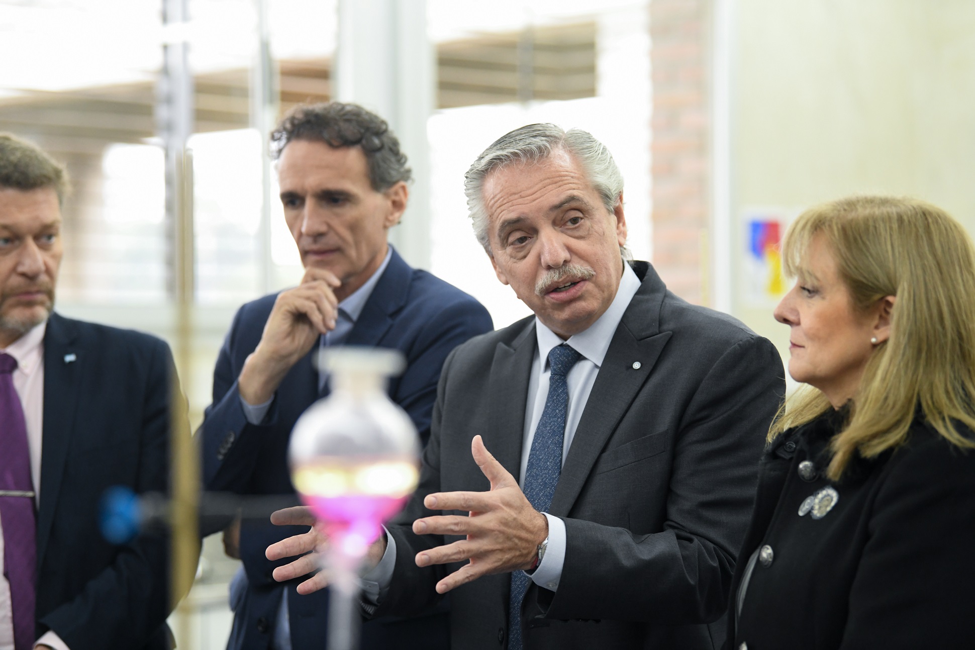 El presidente inauguró el edificio de la Facultad de Bioquímica, Química y Farmacia de la Universidad Nacional de Tucumán