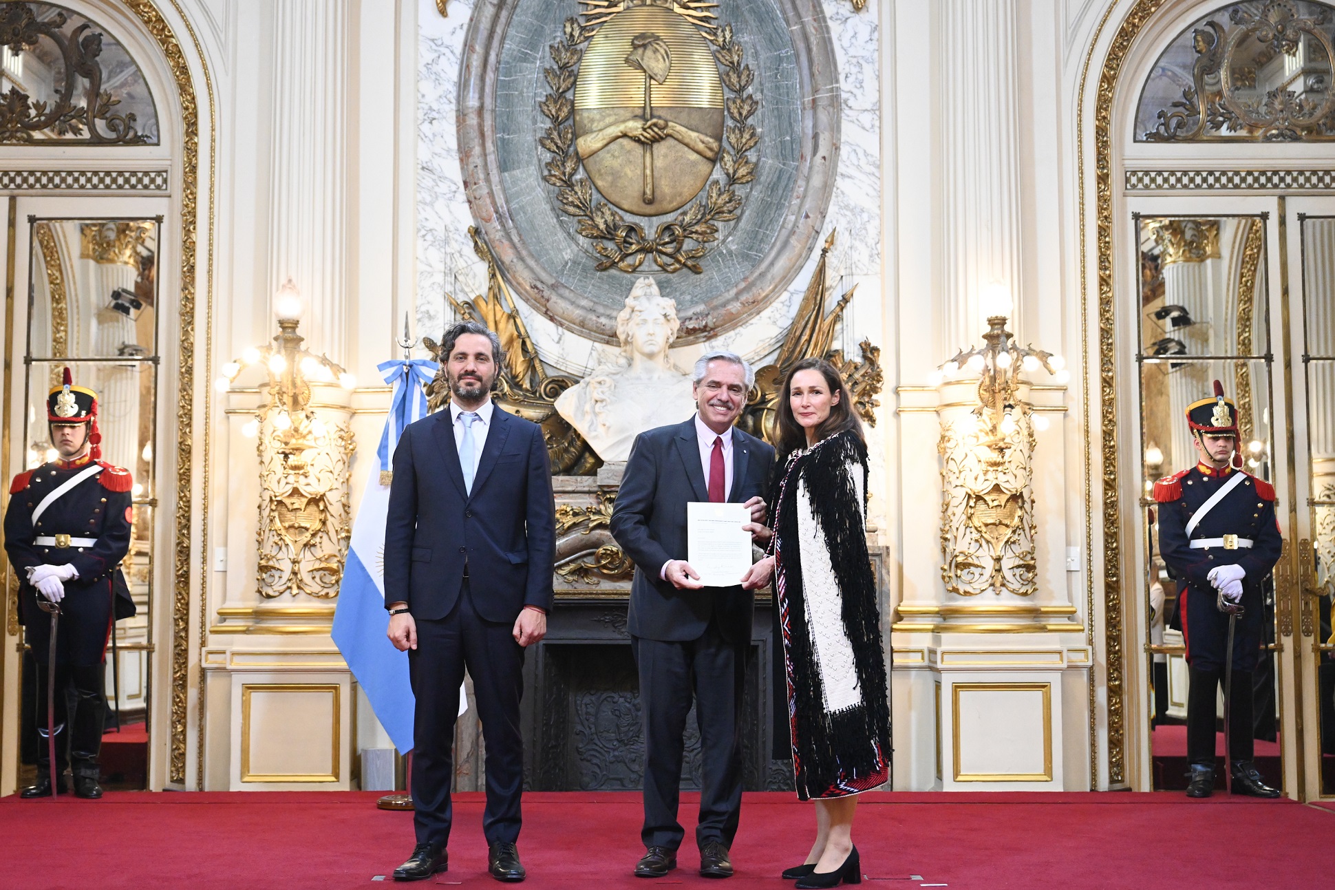 El presidente recibió las cartas credenciales de 25 nuevos embajadores y embajadoras