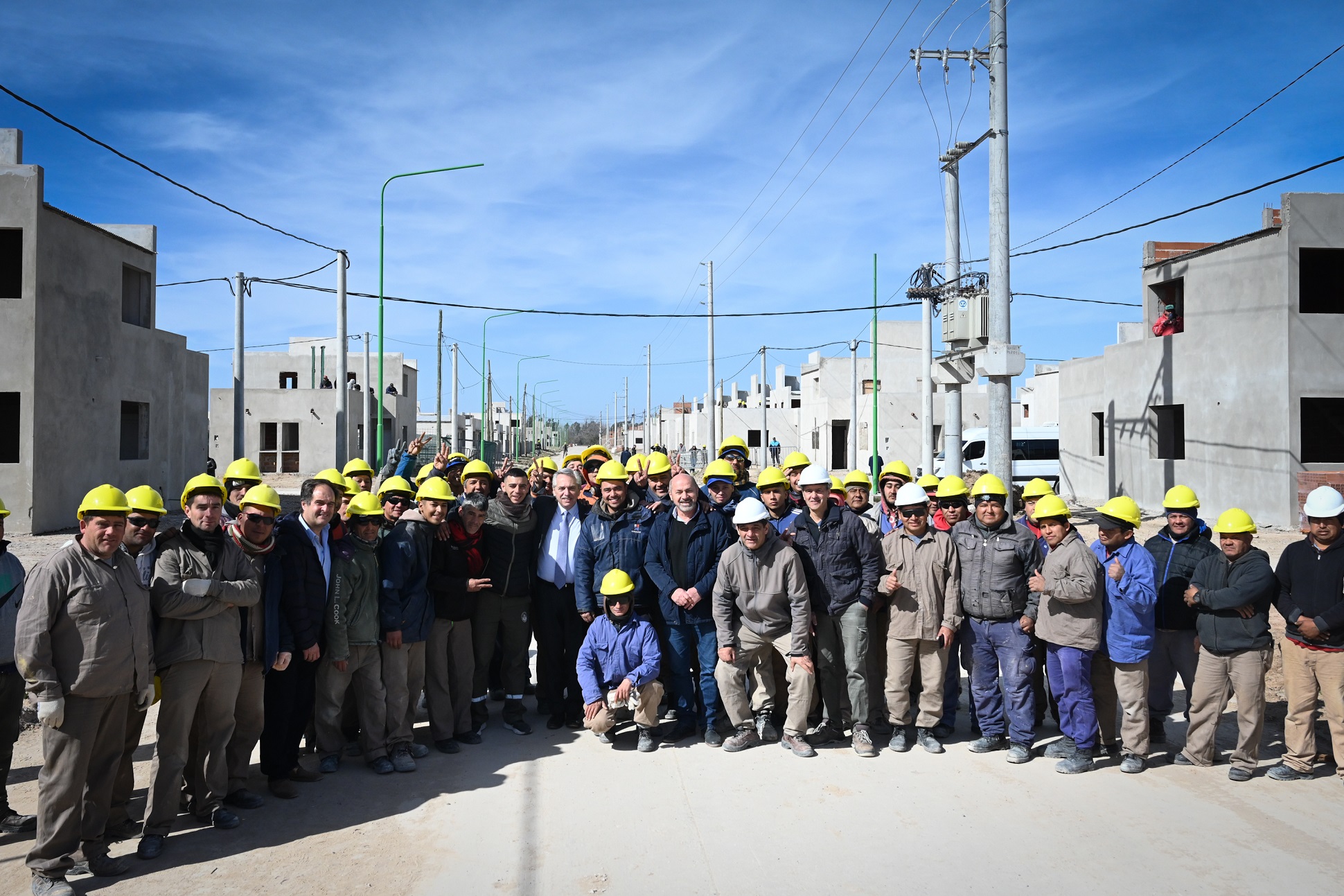 El presidente recorrió viviendas en construcción en Ensenada