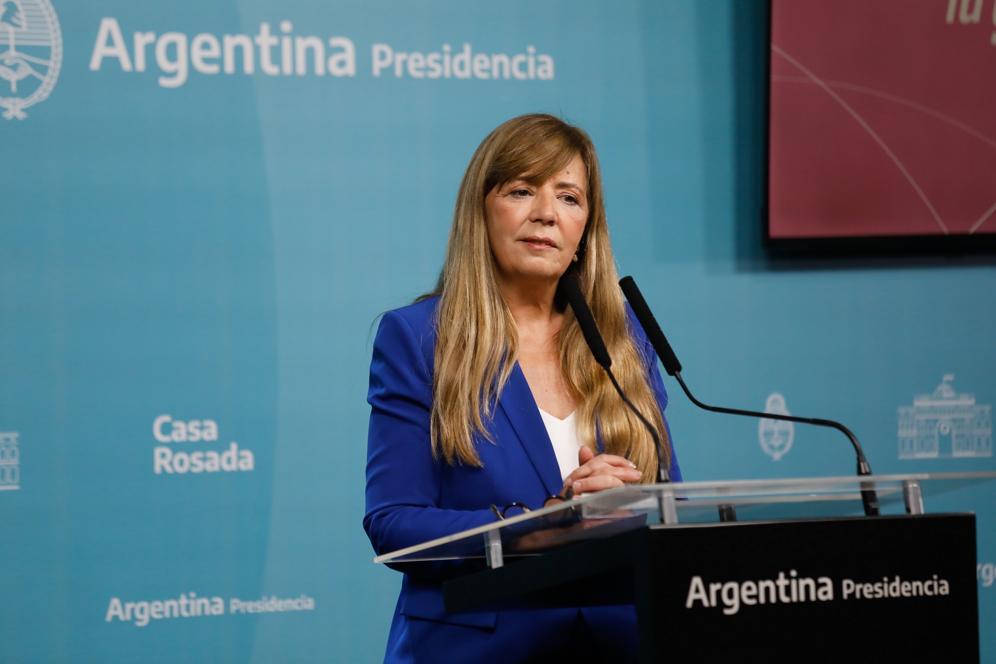 Cerruti destacó la suba del piso del Impuesto a las Ganancias y el nuevo récord de turismo durante las vacaciones de invierno