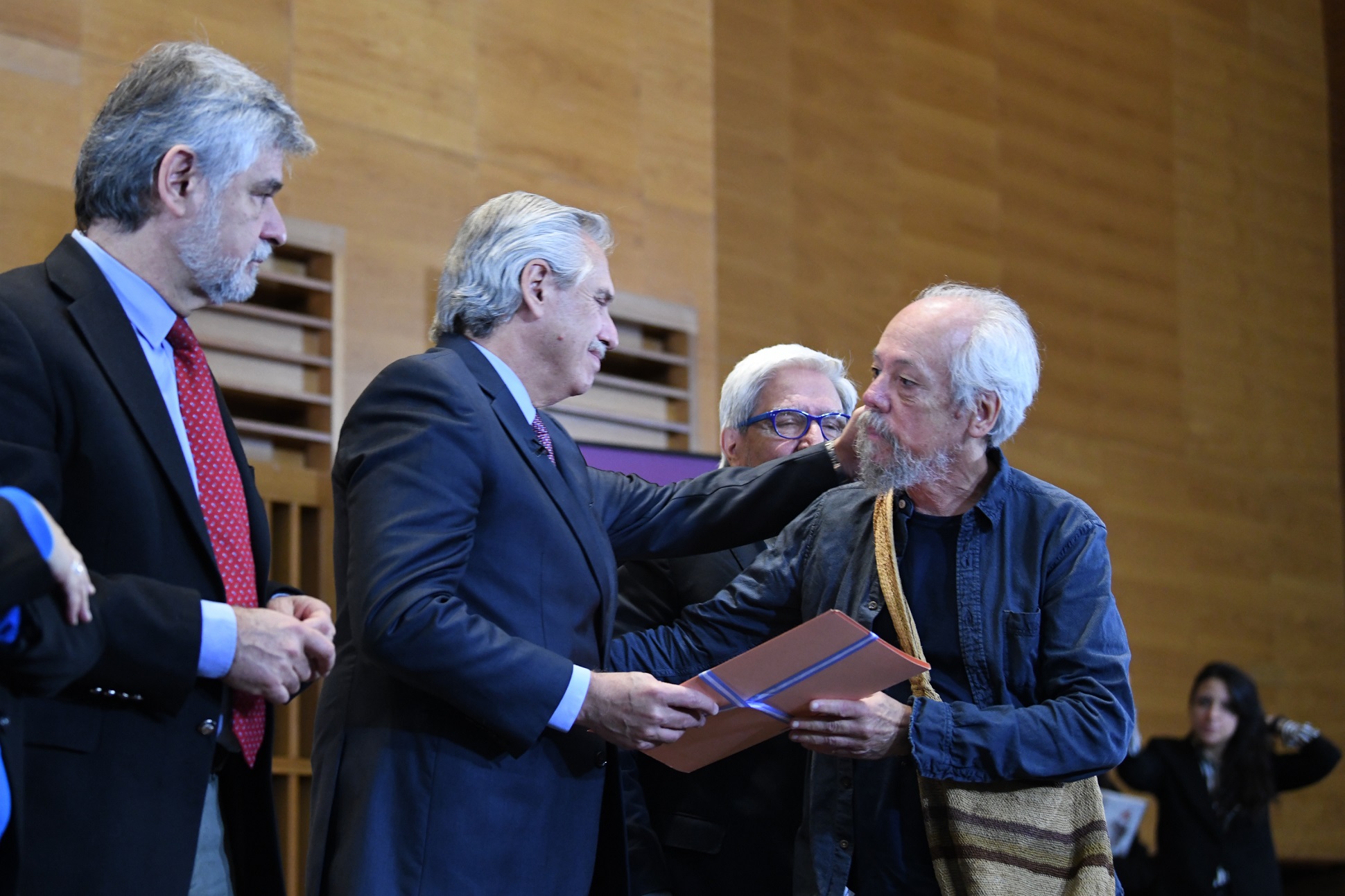 Alberto Fernández: “A los que niegan la dictadura, los desaparecidos y la ciencia no debemos dejarlos pasar”