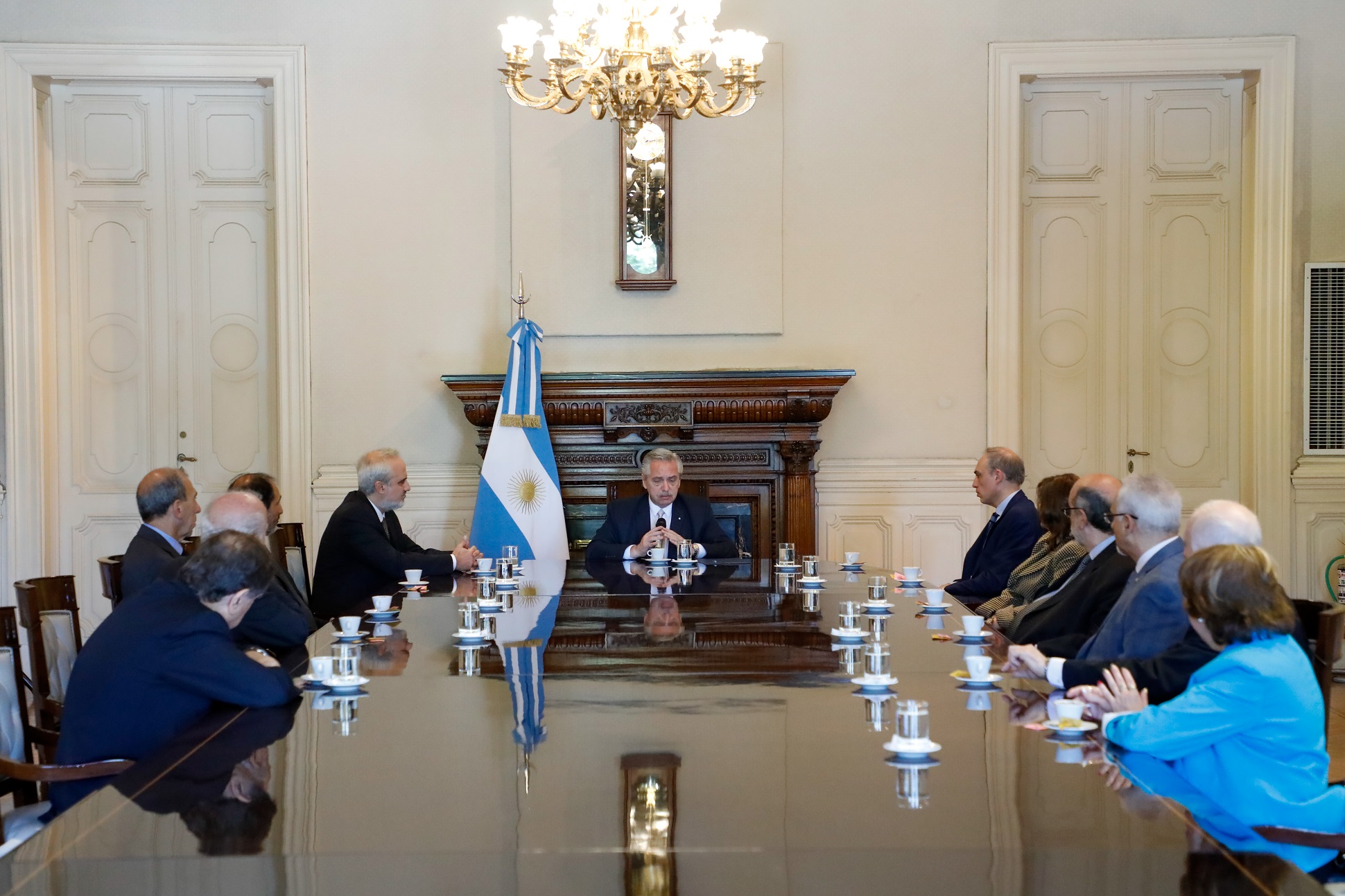 El presidente recibió a integrantes de instituciones armenias de Argentina