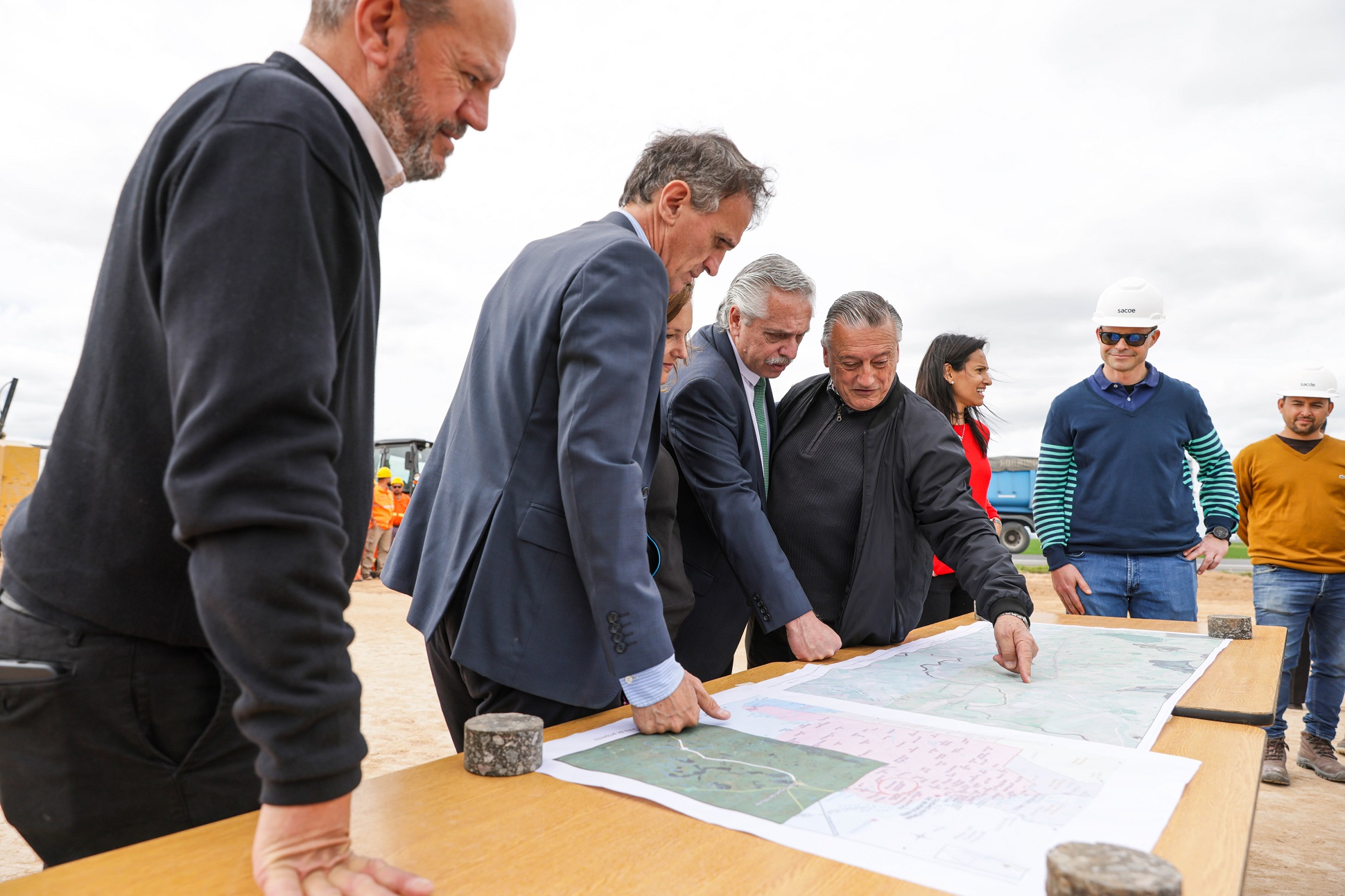 El presidente recorrió las obras de transformación en autopista de la Ruta Nacional N°3