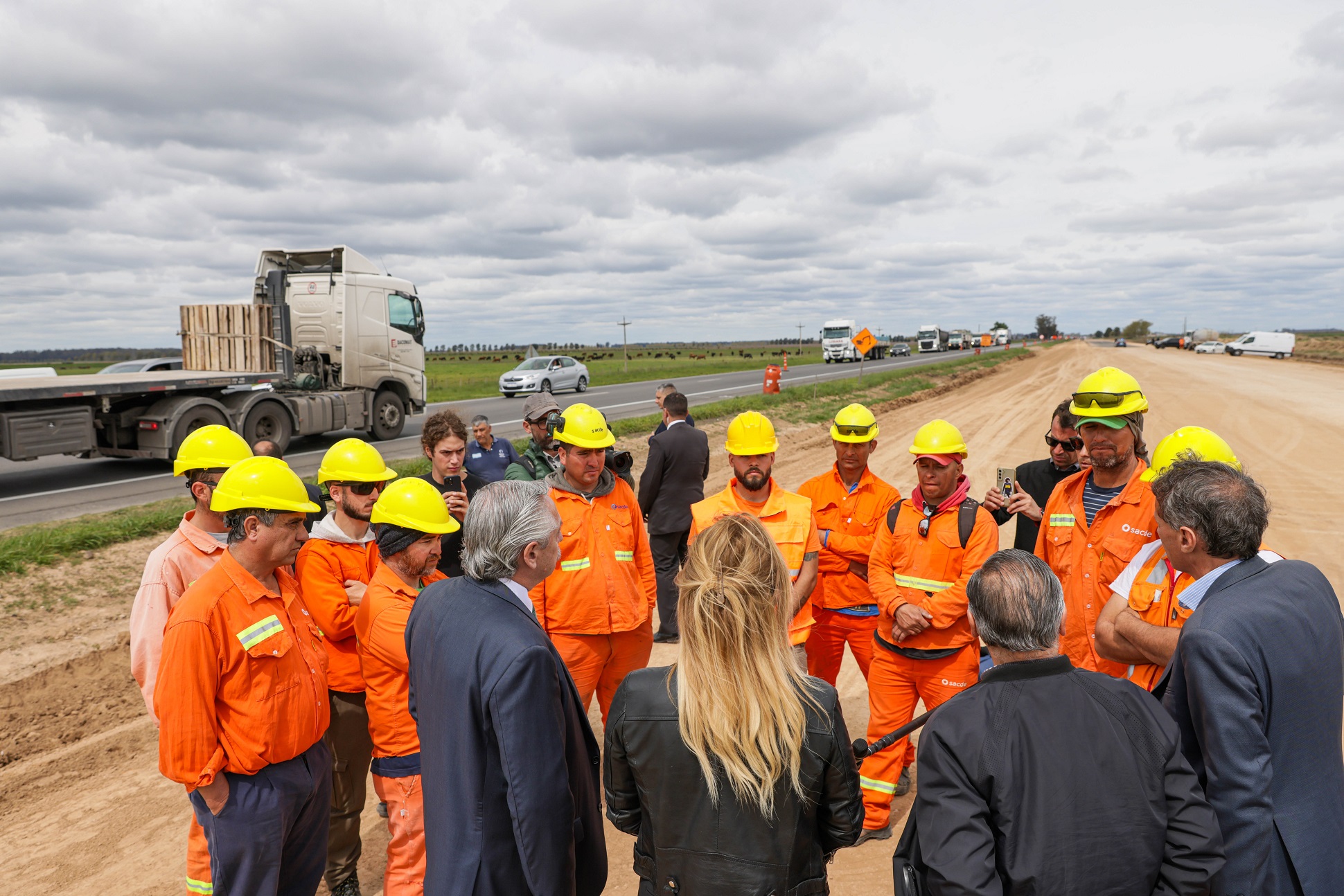 El presidente recorrió las obras de transformación en autopista de la Ruta Nacional N°3