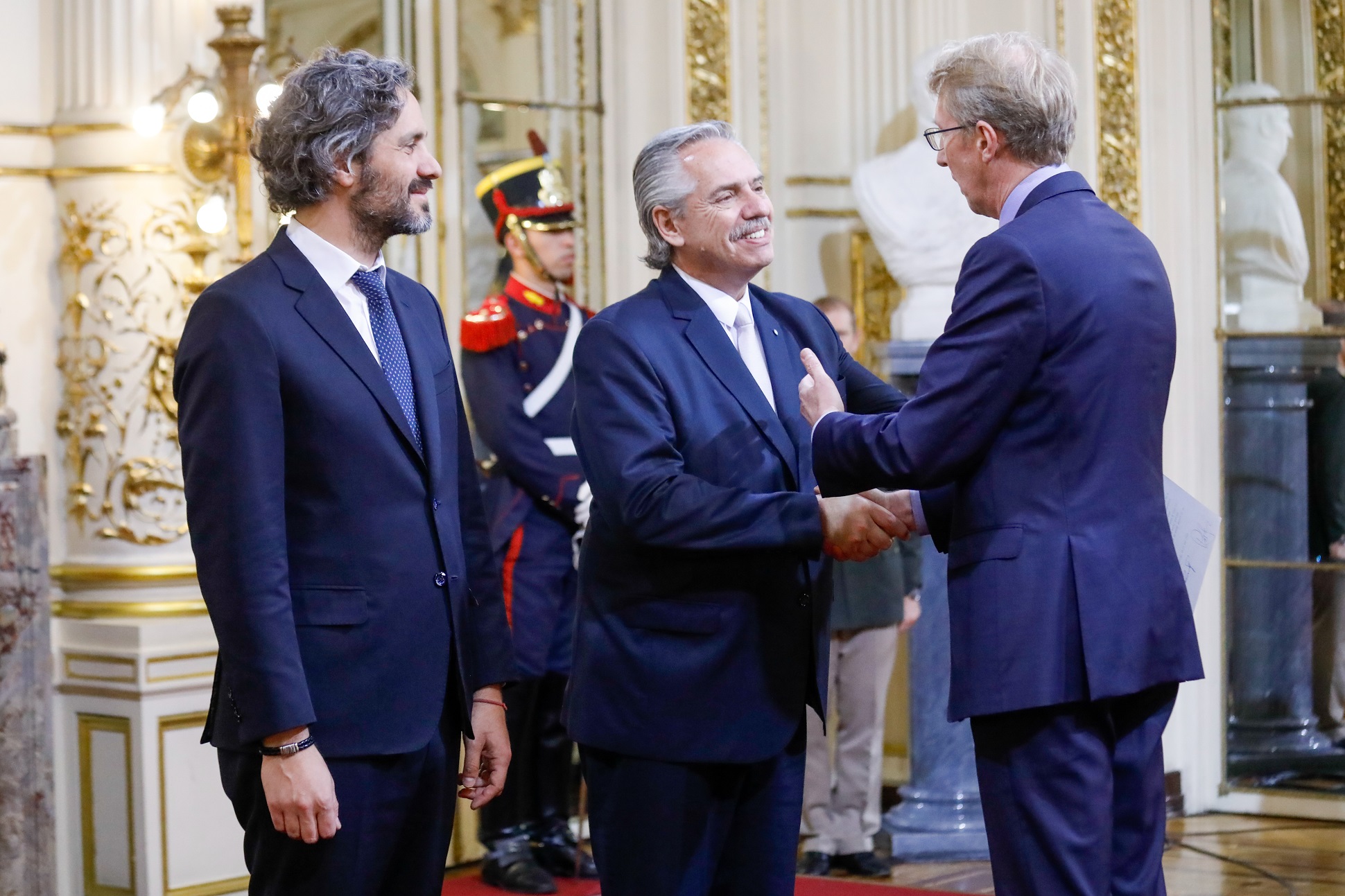 El presidente recibió las cartas credenciales de siete nuevos embajadores