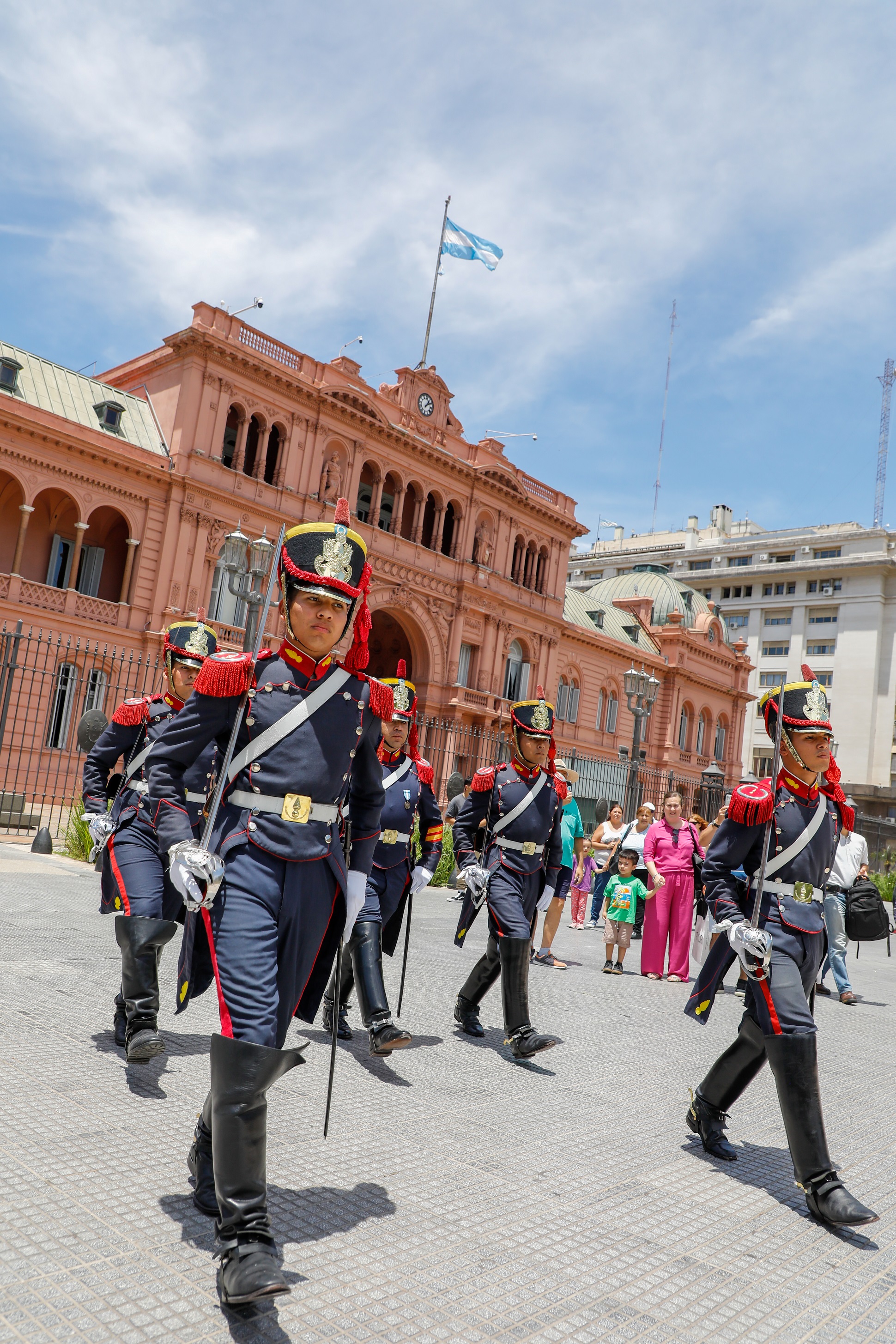 Granaderos a Caballo: Conocé cómo es el cambio de guardia