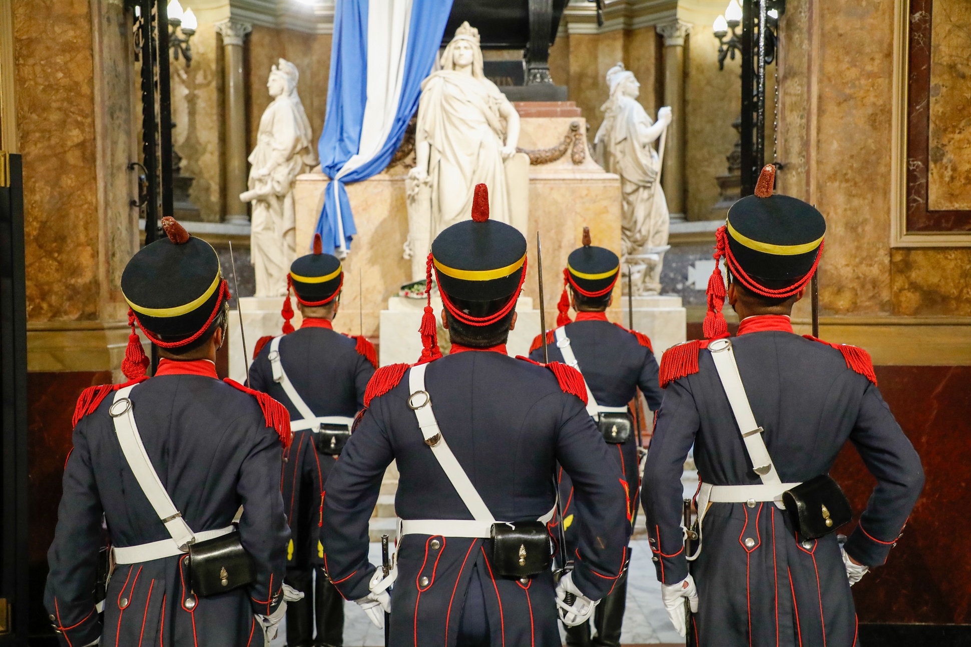 Granaderos a Caballo: Conocé cómo es el cambio de guardia