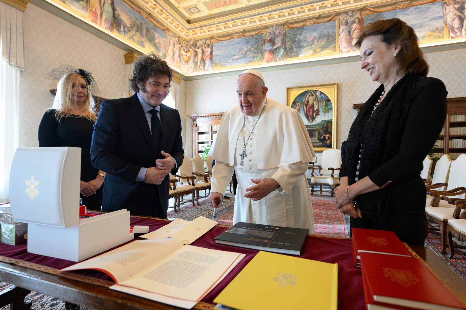 El Presidente Milei mantuvo una reunión con el Papa Francisco