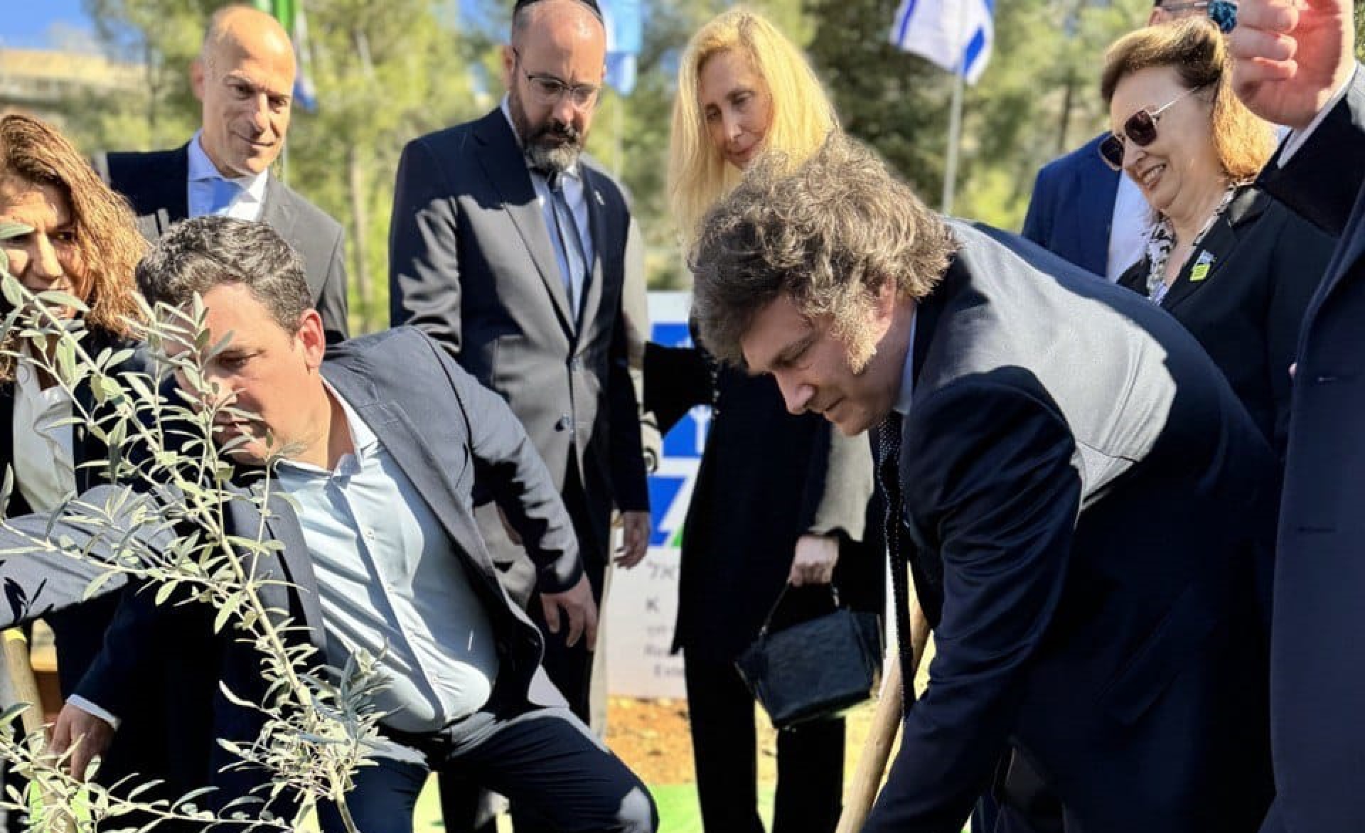 President Javier Milei visited the Holocaust Museum and Keren Kayemet LeIsrael Forest