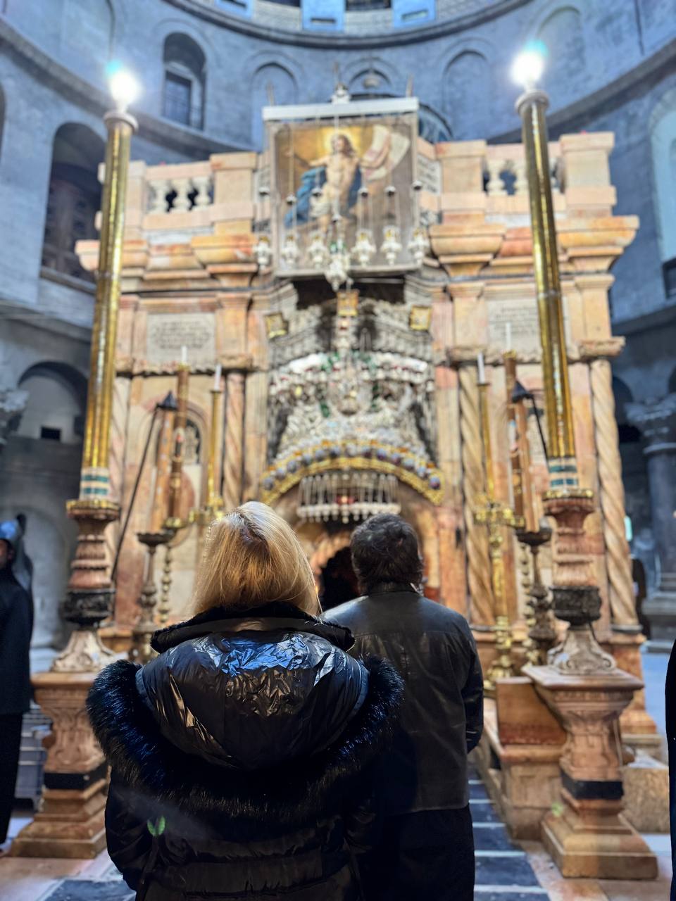 El presidente Javier Milei visitó la Iglesia del Santo Sepulcro