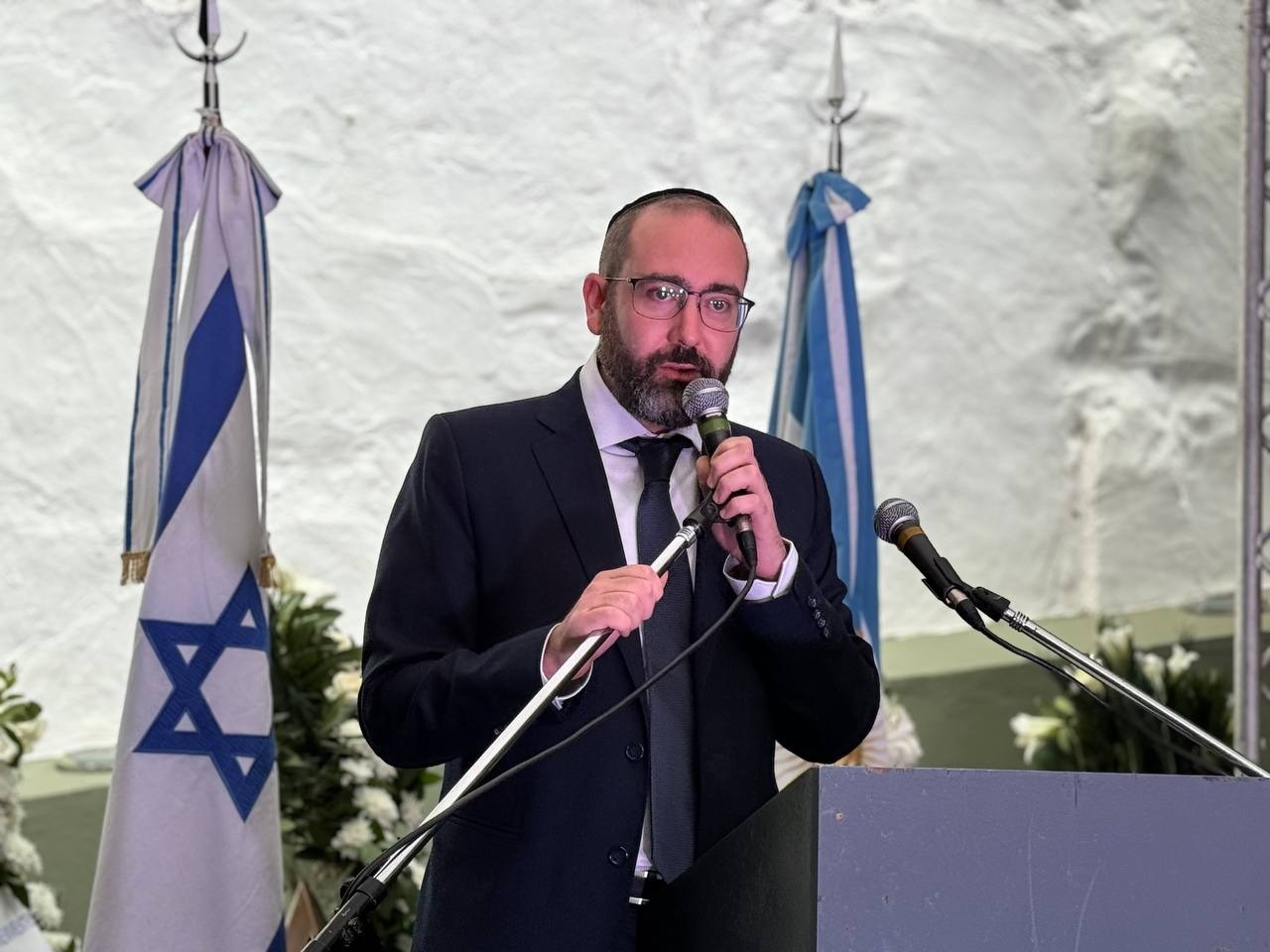 El Presidente Milei participó del homenaje por el 32 aniversario del atentado contra la Embajada de Israel