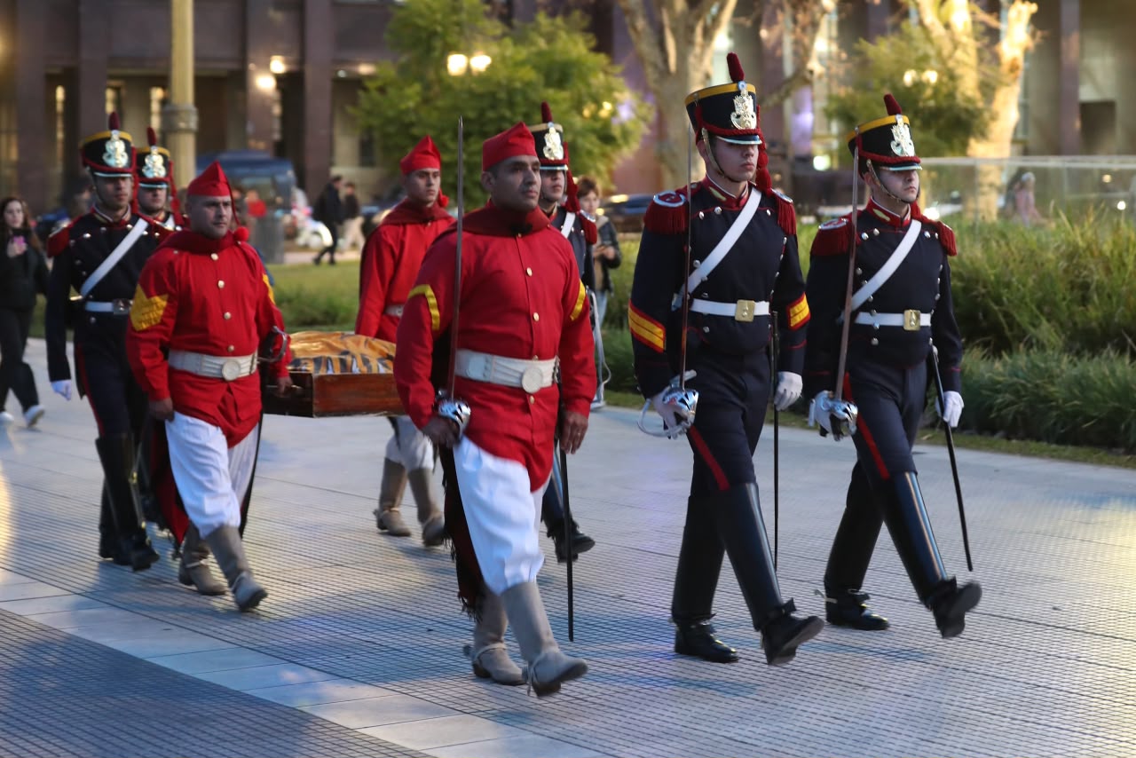 Los Infernales participaron del cambio de guardia en Casa Rosada en homenaje al General Martín Miguel de Güemes