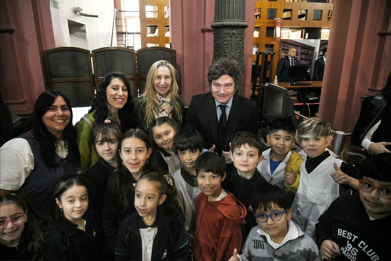 Discurso del Presidente Javier Milei en el acto por el Día del Maestro en la Biblioteca Nacional de Maestros del Palacio Sarmiento