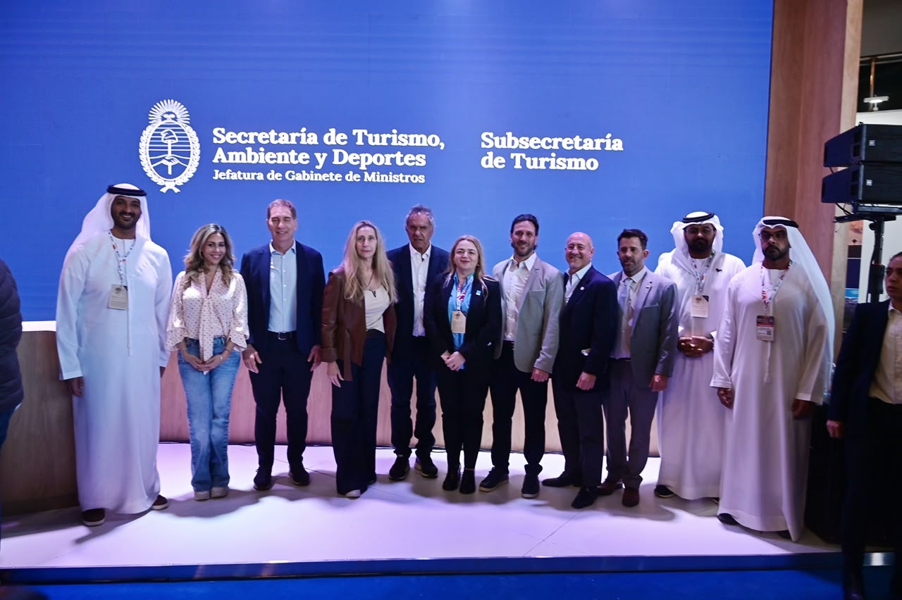 Karina Milei recorrió la Feria Internacional de Turismo en La Rural
