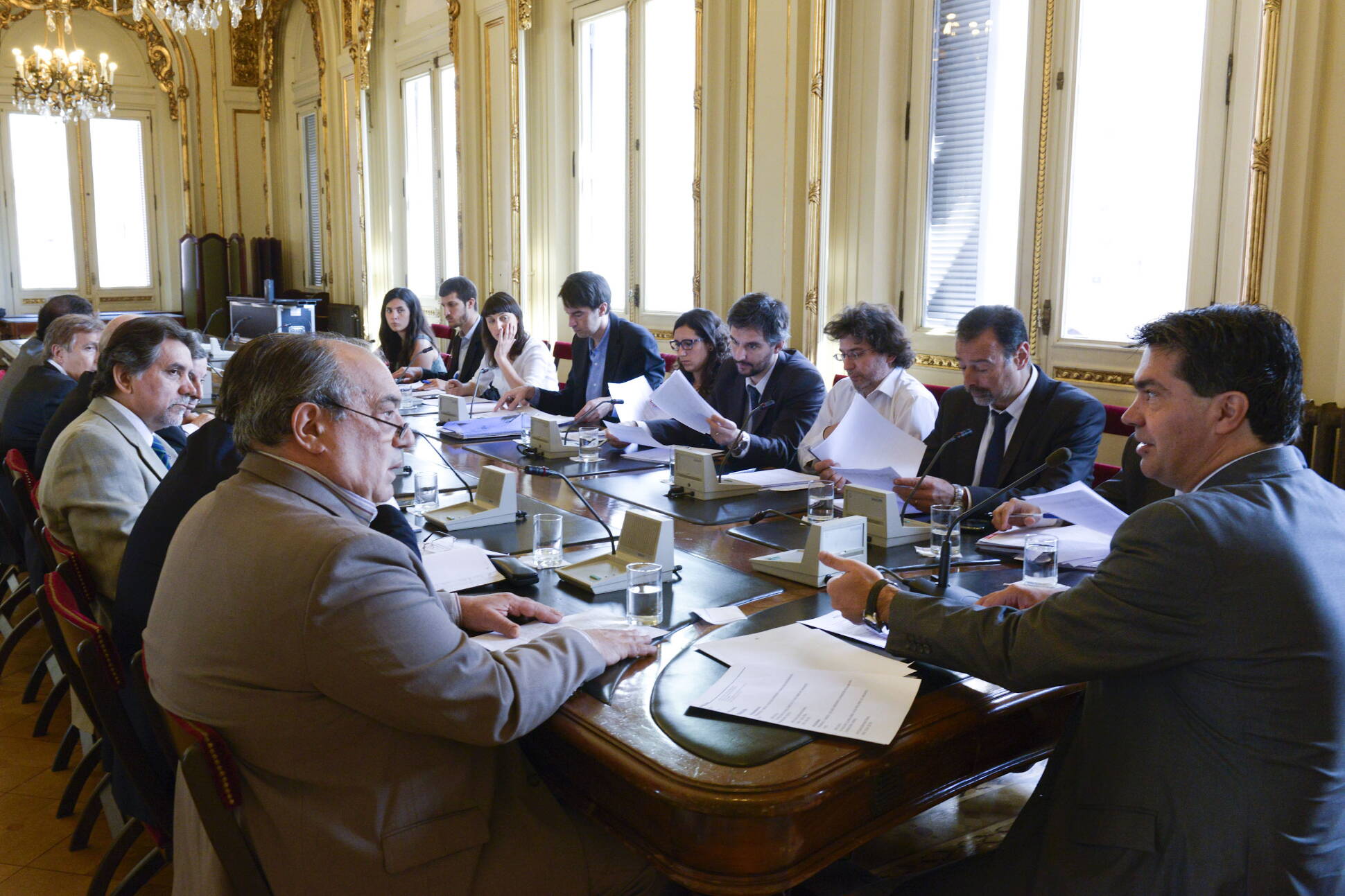 El Jefe de Gabinete recibió a directivos de empresas de electrodomésticos