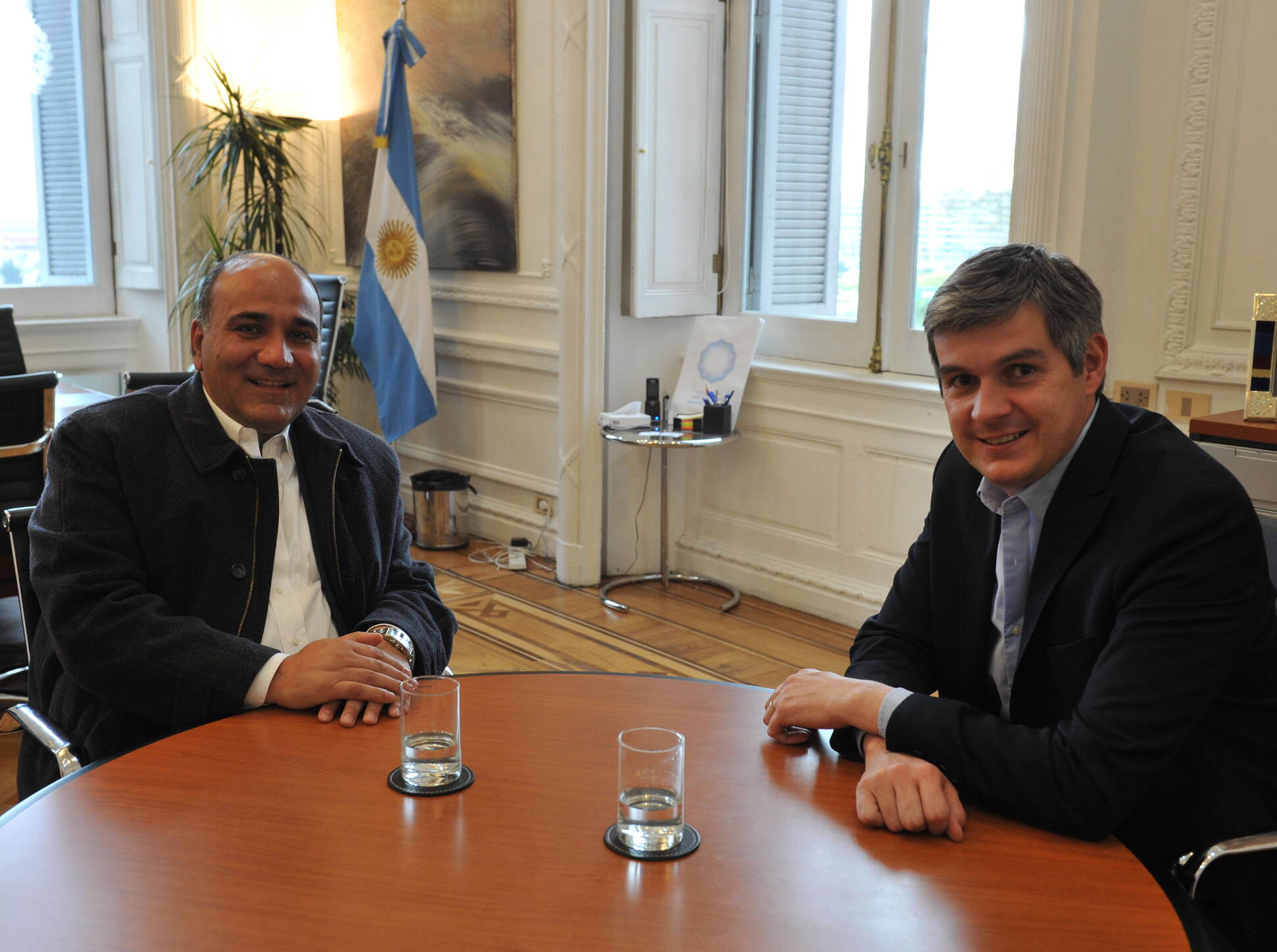 Marcos Peña recibió al gobernador de Tucumán, Juan Manzur