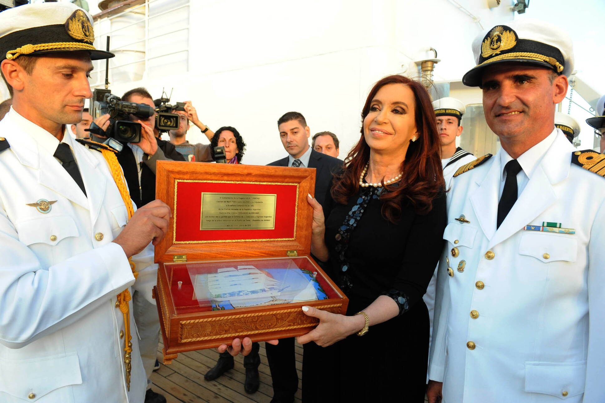 La recuperación de la Fragata Libertad significa “la defensa de los derechos de la Argentina”, afirmó la Presidenta