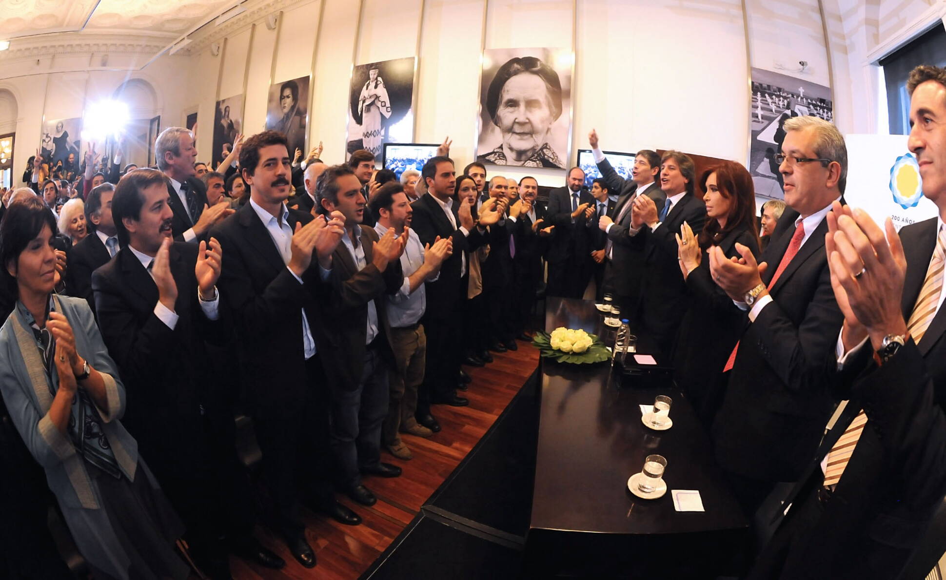 El Gobierno envió al Congreso el proyecto de ley de expropiación del 51 por ciento de YPF