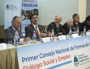 Capitanich participó del Primer Consejo Nacional de Formación Continua: Diálogo Social y Empleo