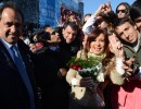 La Presidenta en Rosario, junto al gobernador de la provincia de Buenos Aires, Daniel Scioli, en la conmemoración del Día de la Bandera