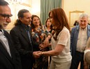 La Presidenta recibió en Roma al Grupo de Argentinos en Italia por la Memoria, la Verdad y la Justicia.