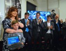 Cristina Fernández entrega netbook 5 millones