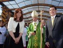 Los presidentes de la Argentina y Paraguay junto al Papa Francisco, en Asunción.