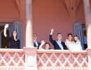 Mauricio Macri, Juliana Awada, Gabriela Michetti y María Eugenia Vidal saludan