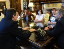 El presidente Mauricio Macri recibió, junto al ministro de Educación, Esteban Bullrich,  a Graciana Goicoechandia y a Inés Bulacio, las dos maestras  argentinas seleccionadas para competir  por el premio internacional  Global Teacher Price.