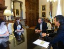 El presidente Mauricio Macri recibió, junto al ministro de Educación, Esteban Bullrich,  a Graciana Goicoechandia y a Inés Bulacio, las dos maestras  argentinas seleccionadas para competir  por el premio internacional  Global Teacher Price.