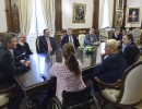 El Presidente se reunió con legisladores en Casa Rosada.