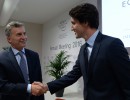 El Presidente saludó al primer ministro de Canadá, Justin Pierre James Trudeau en Davos