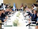 El Presidente junto al gobernador Juan Schiaretti, en la reunión conjunta de Gabinete.