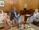 Buryaile junto al embajador de Brasil