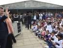 El Presidente entregó aulas digitales en una escuela de Merlo.