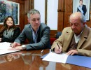 El Gobierno donó vehículos oficiales a la Fundación Garrahan