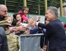 El Presidente asistió al cierre del desfile militar por el Bicentenario