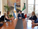 El jefe de Gabinete recibió a la ministra italiana de Reformas Constitucionales