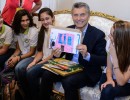 El Presidente compartió un encuentro con estudiantes santafesinos que visitaban la Casa de Gobierno