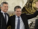 El presidente Macri tomó juramento a los ministros Dujovne y Caputo