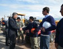 El Presidente recorrió una planta procesadora de almendras en Mendoza