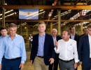 El Presidente recorrió una fábrica de máquinas agrícolas